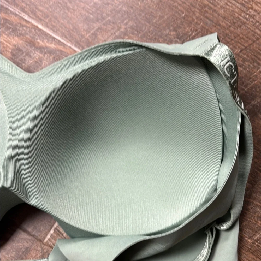 Victoria's Secret Green T-Shirt Bra with Molded Cups Size L EUC - Picture 7 of 7